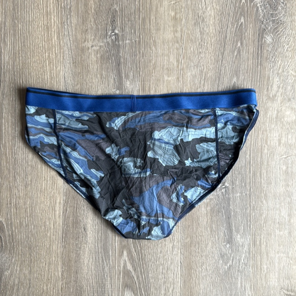 2XIST Briefs - Picture 2 of 3